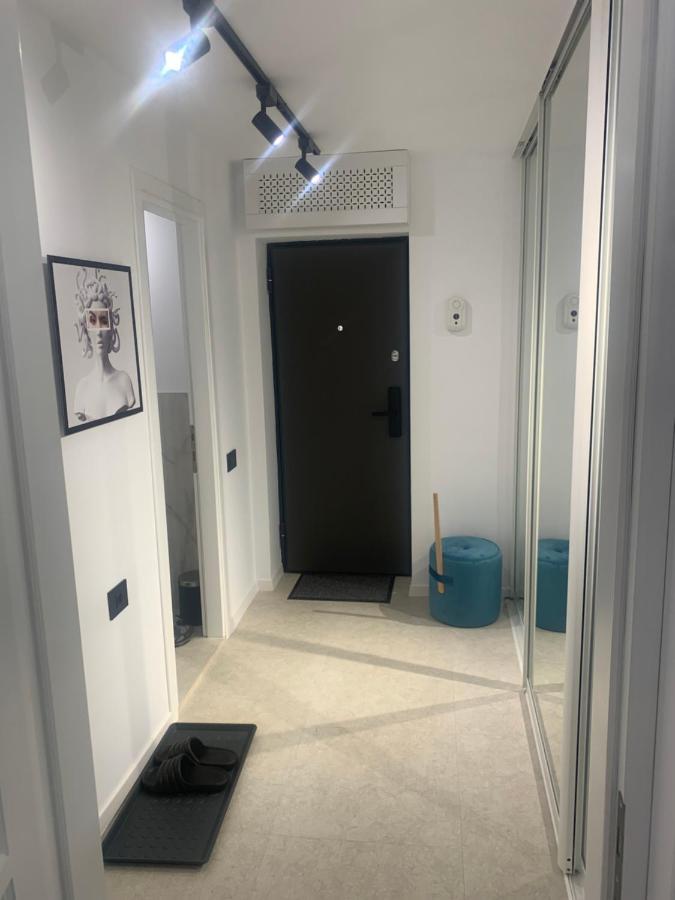 Prosper Plaza Aparthotel Bukarest Eksteriør billede